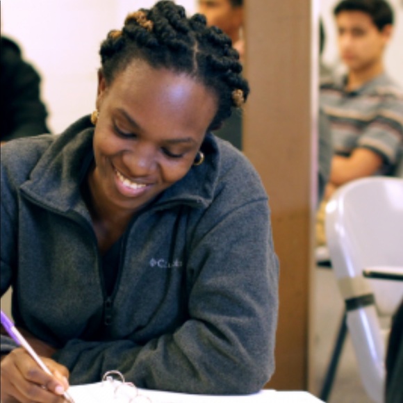 Meet your Posher, Rebecca - Picture 1 of 4